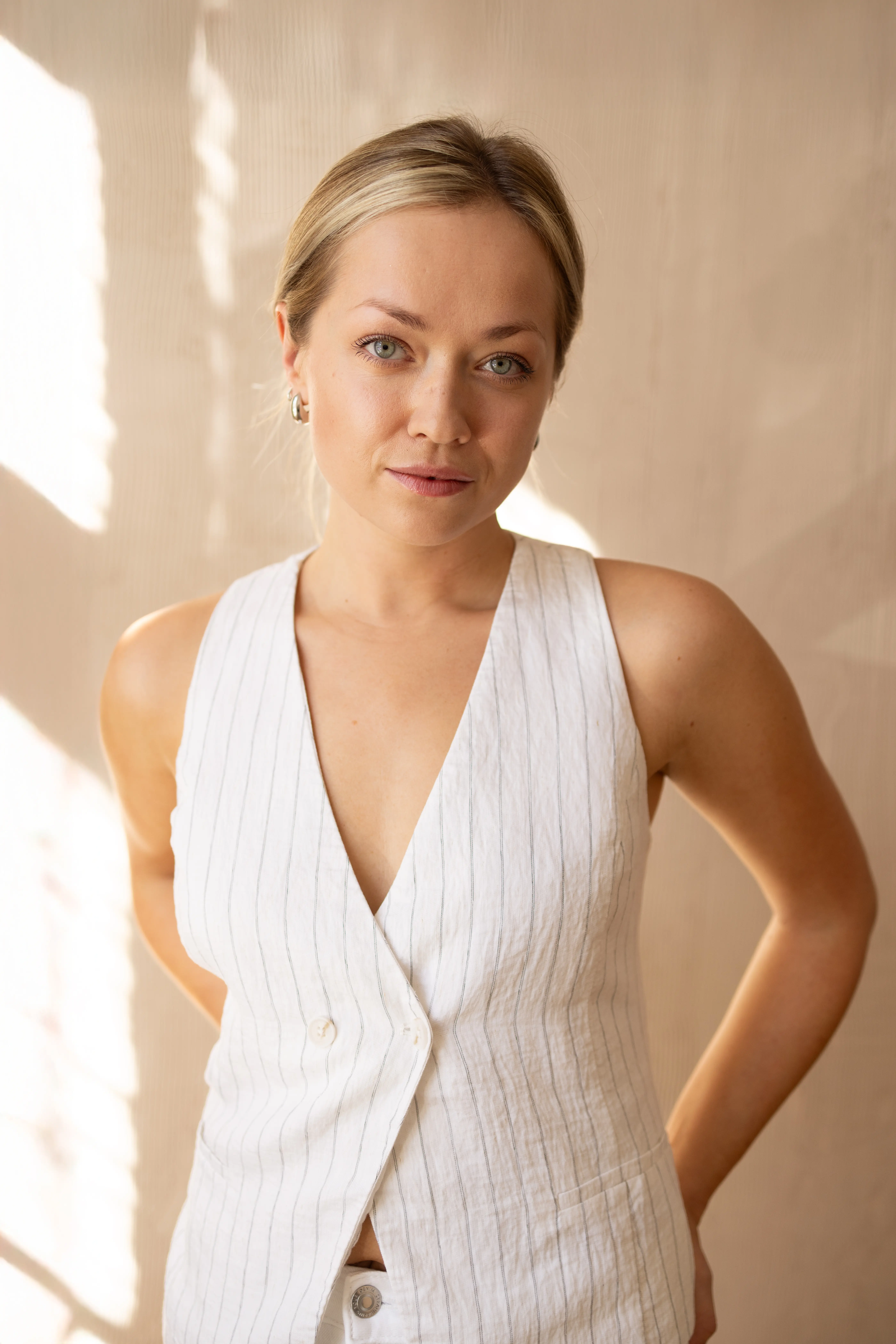 Professional headshot of actress Maryla Morydz 8